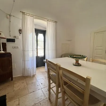 Trulli White *
