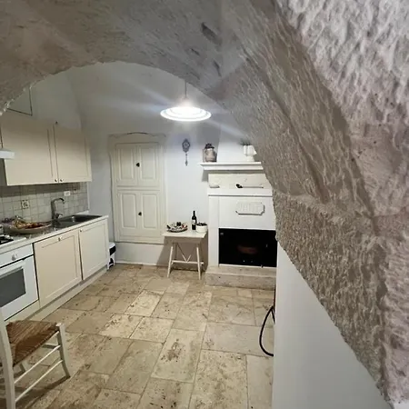 Trulli White Apartment