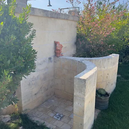 Trulli White * Locorotondo