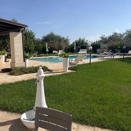 Apartment Trulli White *