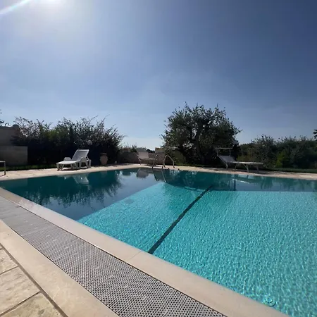 Apartment Trulli White